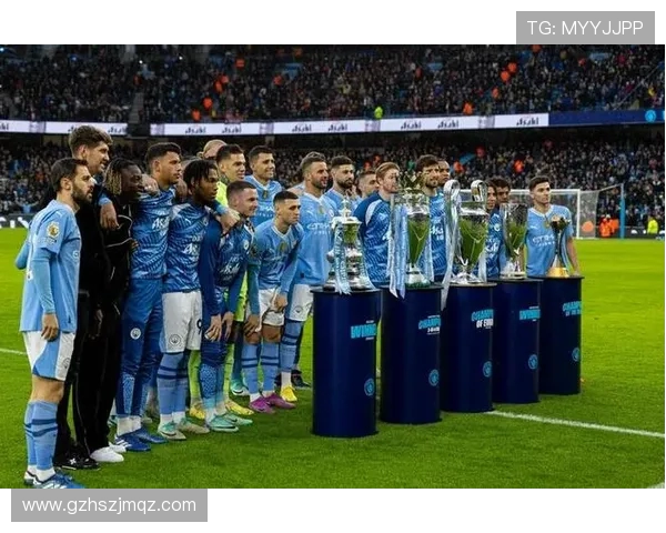 英超联赛冠军球员合影图片及赛事回顾